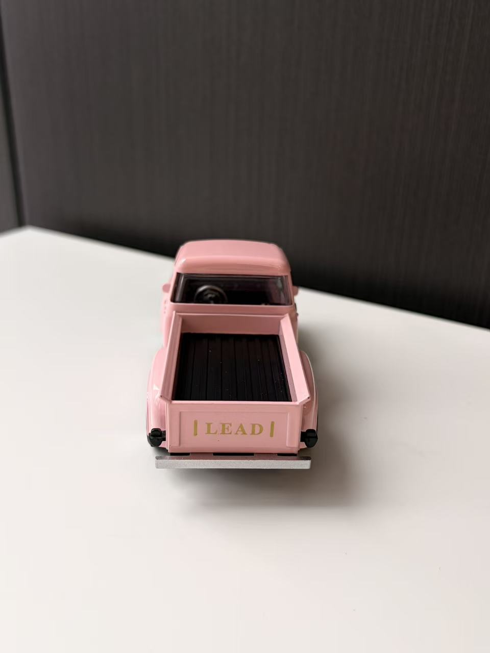 Pink Vintage-Style Pickup Truck Die-Cast Model Toy